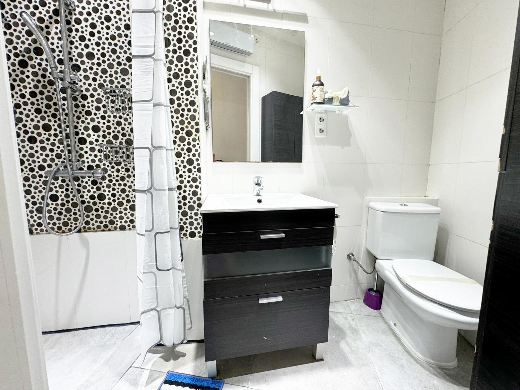 Apartamento Luminoso, Con Patio Y Buena Zona Madrid Exterior foto